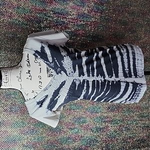 First Love Tie dye V-Neck